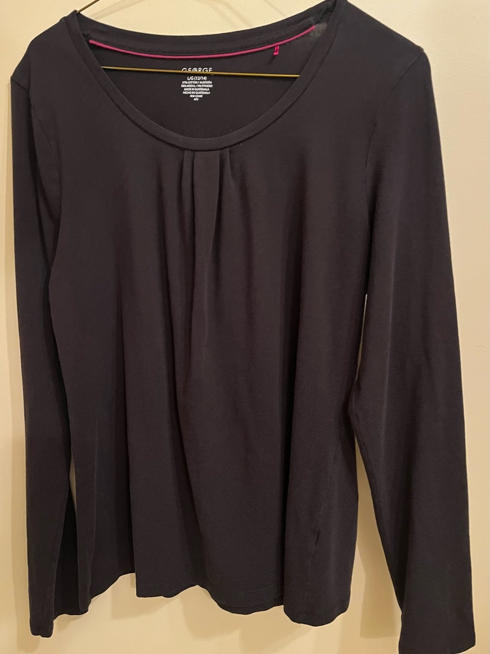 George black long sleeve womens large shirt, pleated detail in the front